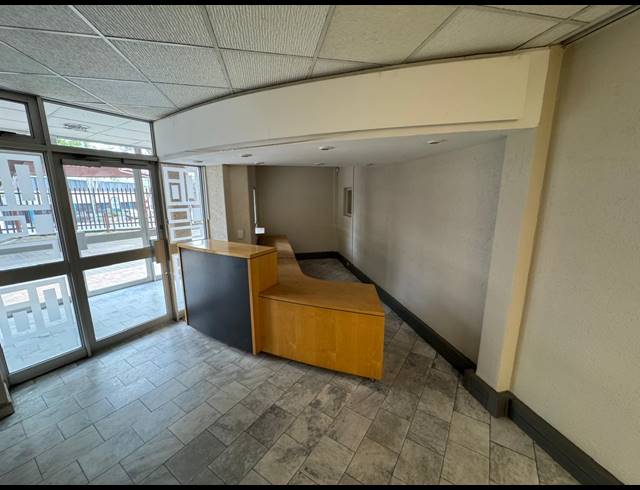 1,245M² WAREHOUSE TO LET IN WYNBERG